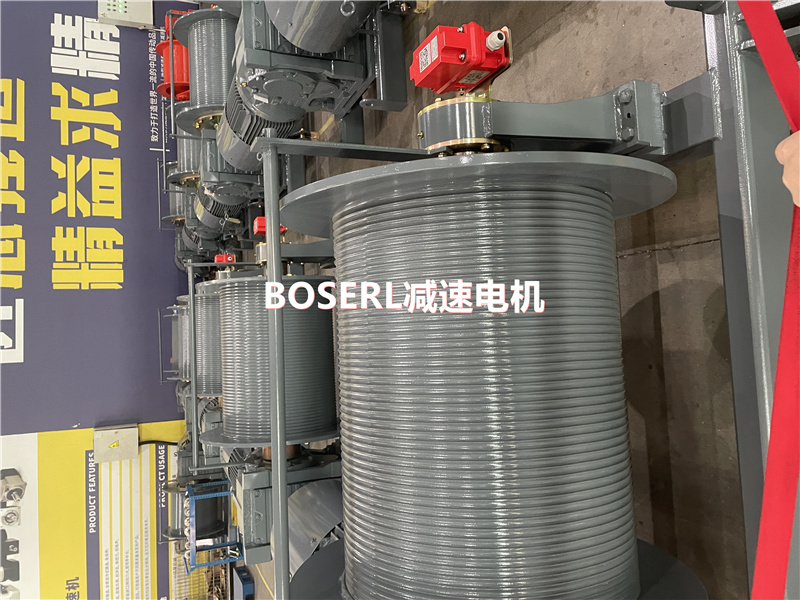 1690947449984275.jpg 齒輪減速機(jī)加電機(jī)